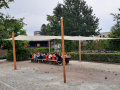 Beschattete Sitzplätze/ "Grünes Klassenzimmer" Beschattete Sitzplätze/ "Grünes Klassenzimmer"