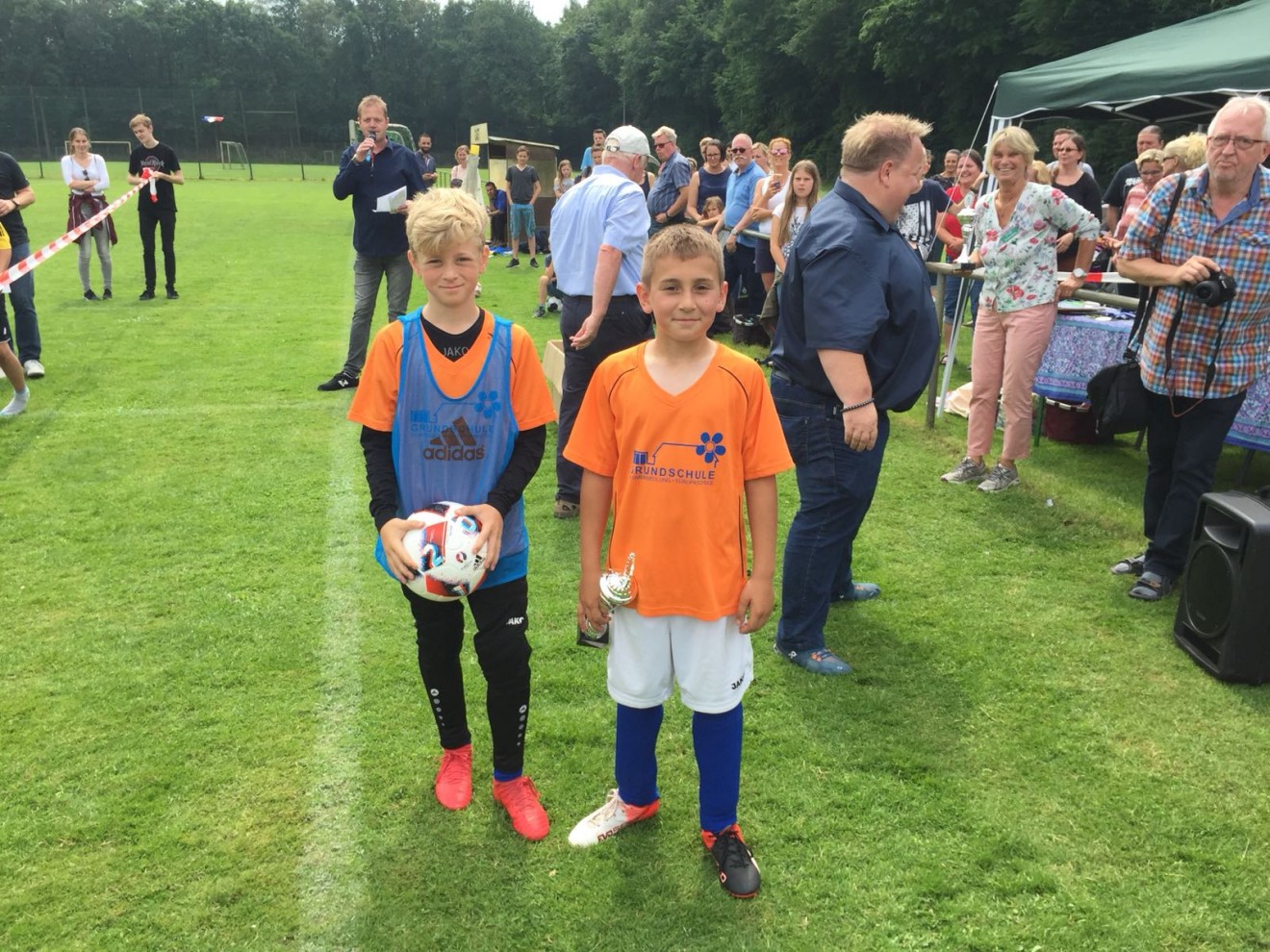 9826f5f6-fcbe-4292-ab20-5fd0d2875f19